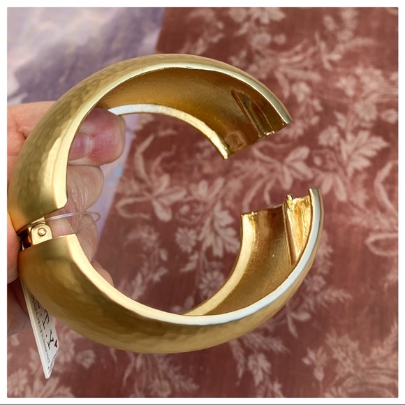 Big Gold Hammered Metal Bangle Bracelet - Picture 4 of 8